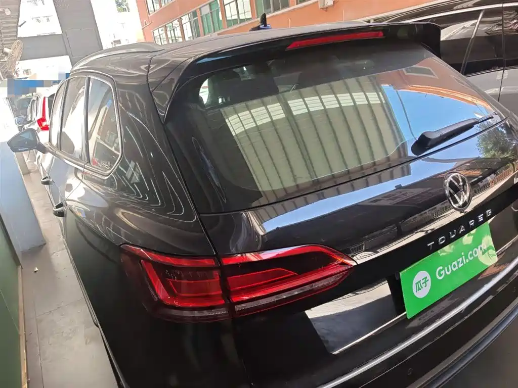 Volkswagen Touareg 2021 2.0TSI Pilot Special Edition фото 23