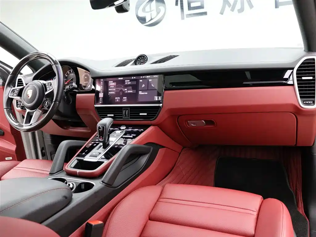 Porsche Cayenne 2019 Cayenne Coupé 3.0T фото 23