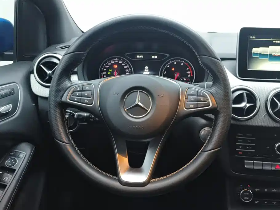 Mercedes-Benz B-Class 2015 B 200 Style фото 15