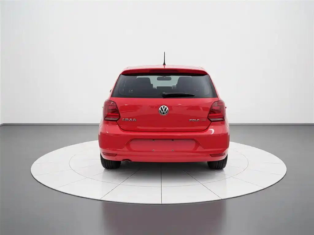 Volkswagen Polo 2014 1.6L Automatic Comfort Edition фото 4