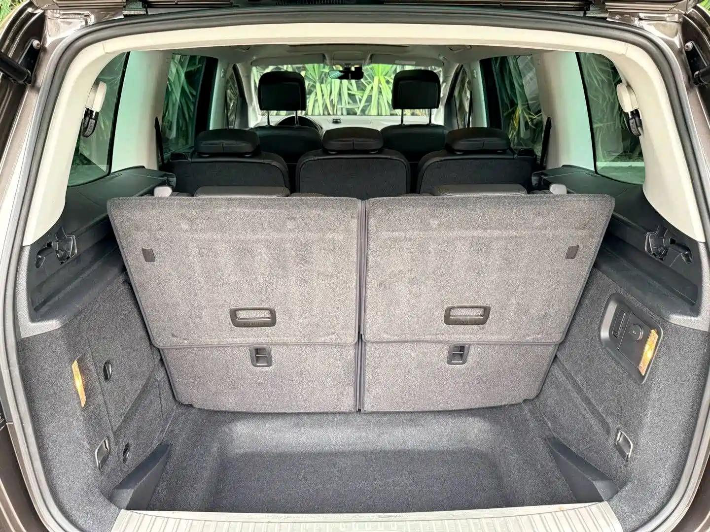 Фото 11 - Volkswagen Sharan
