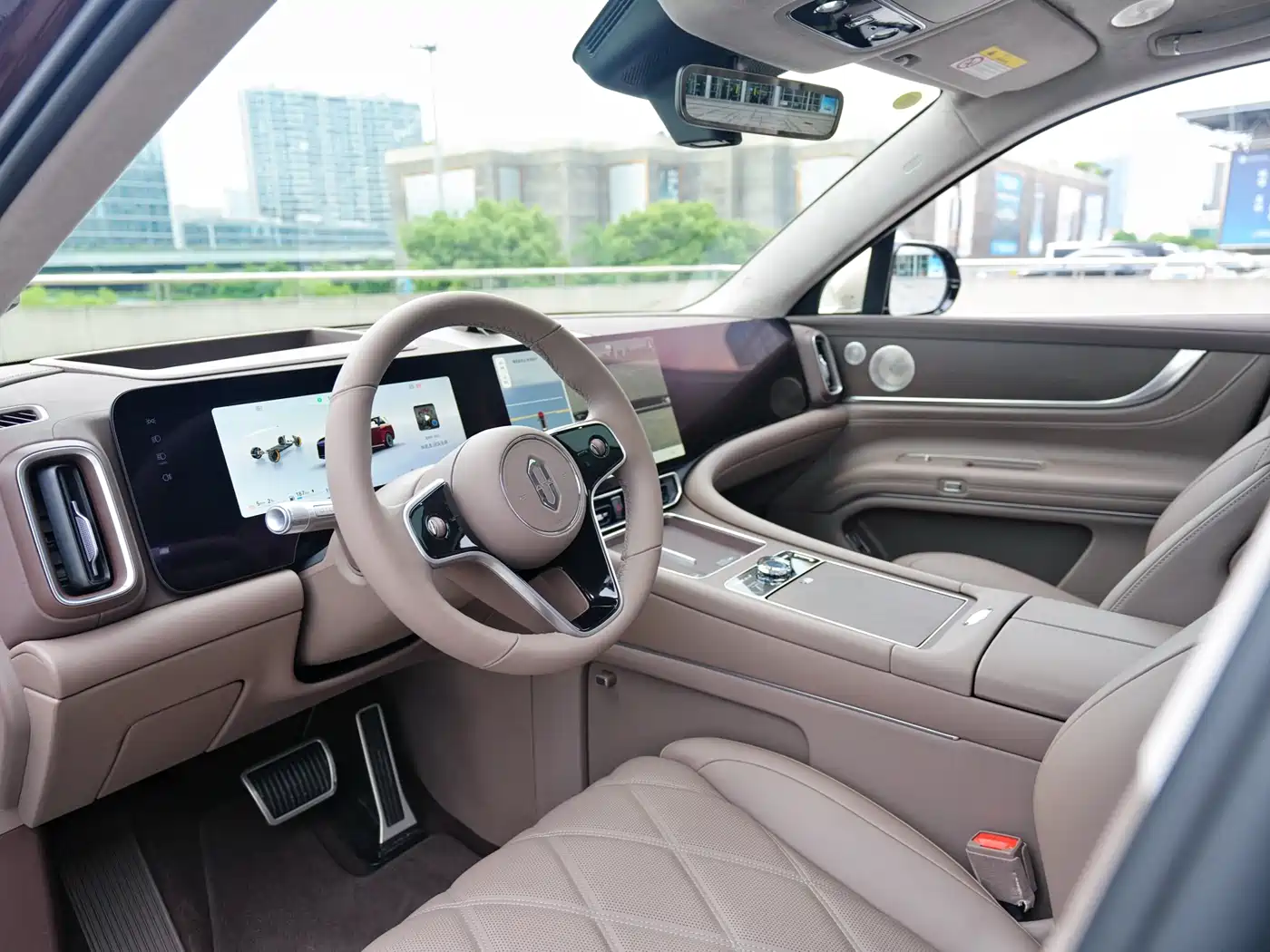 AITO Wenjie AITO M9 2025 Extended Range Ultra 52kWh 6-Seater фото 6