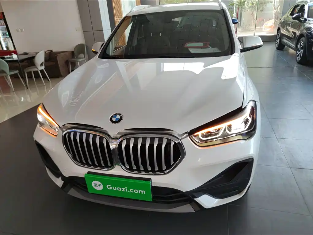 BMW X1 2021 sDrive25Li Leading фото 3