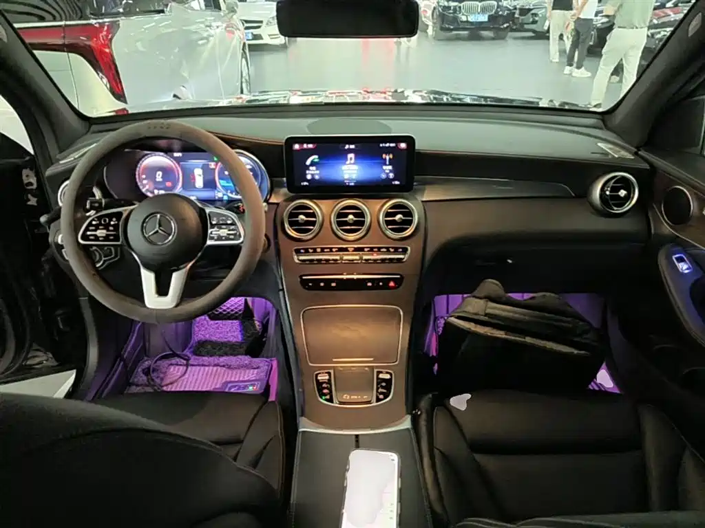 Mercedes-Benz GLC 2020 Facelift GLC 300 L 4MATIC Dynamic фото 10