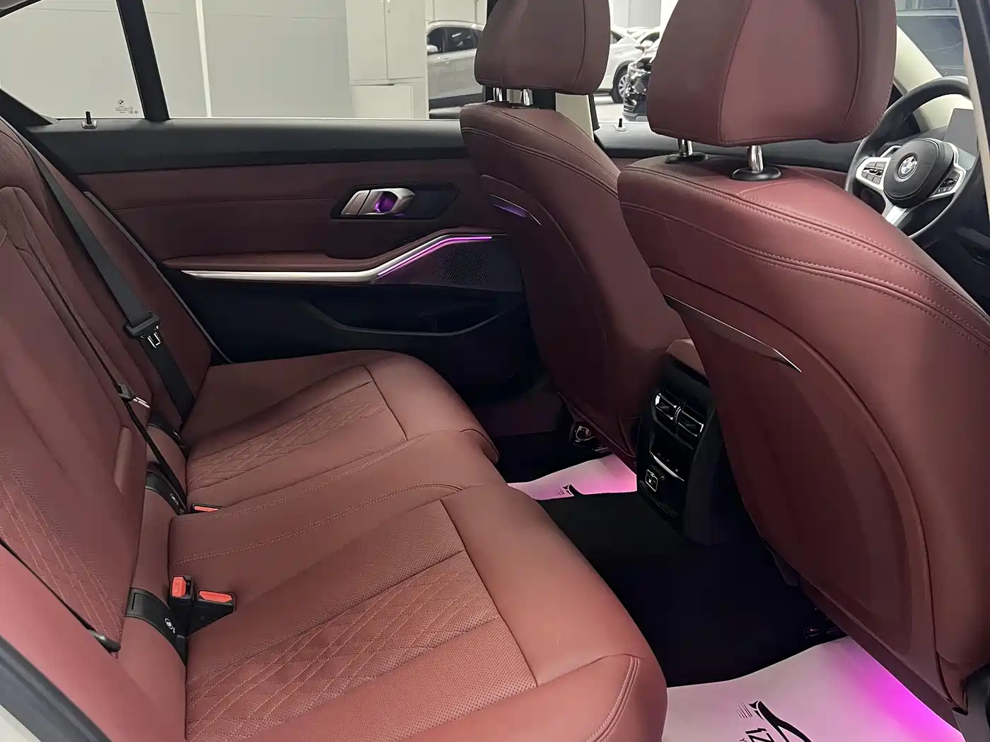 BMW 3 Series 2023 320Li M Sport Package фото 21