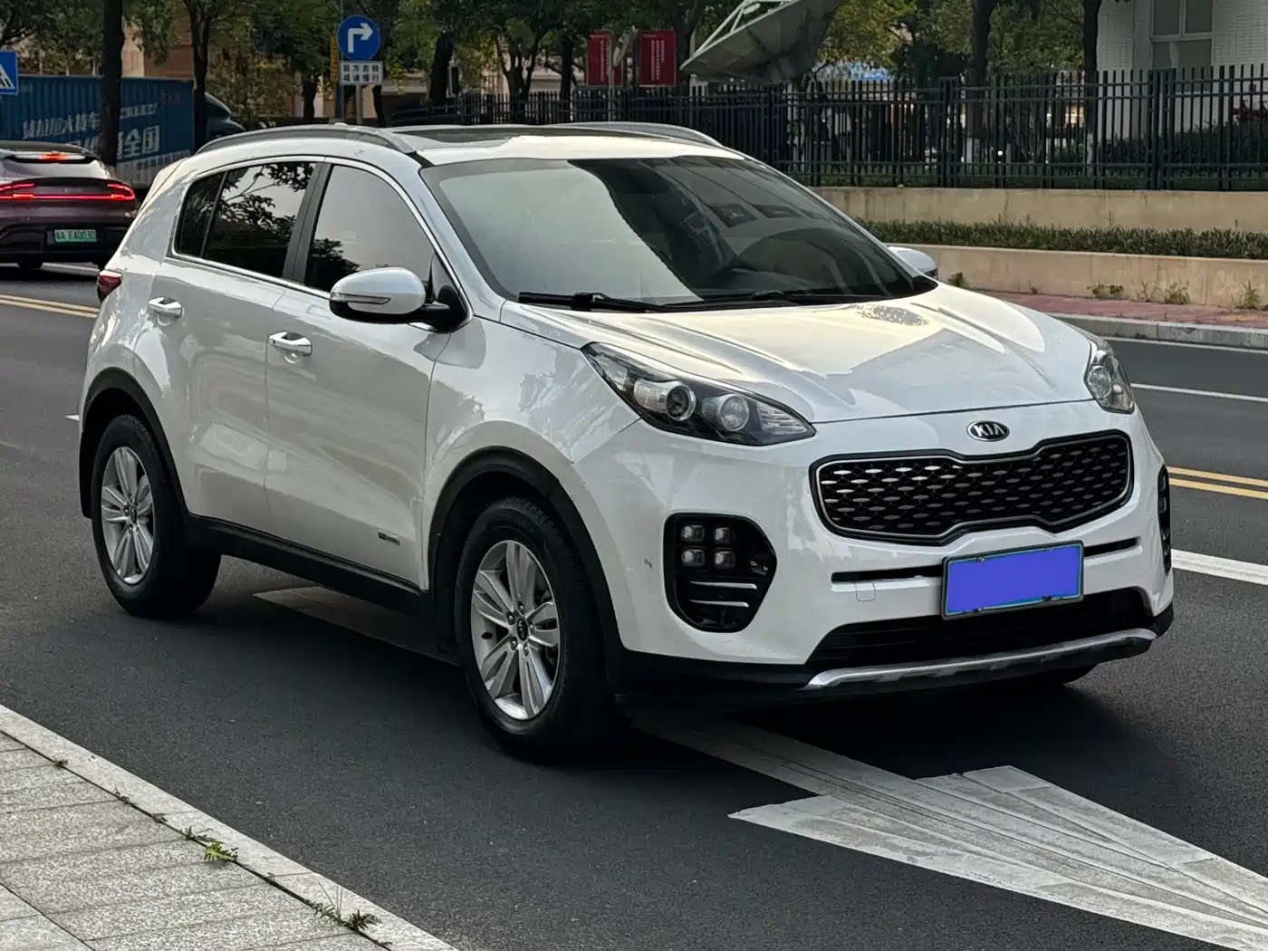 Kia KX5 2016 Model 1.6T Automatic 2WD DLX фото 3