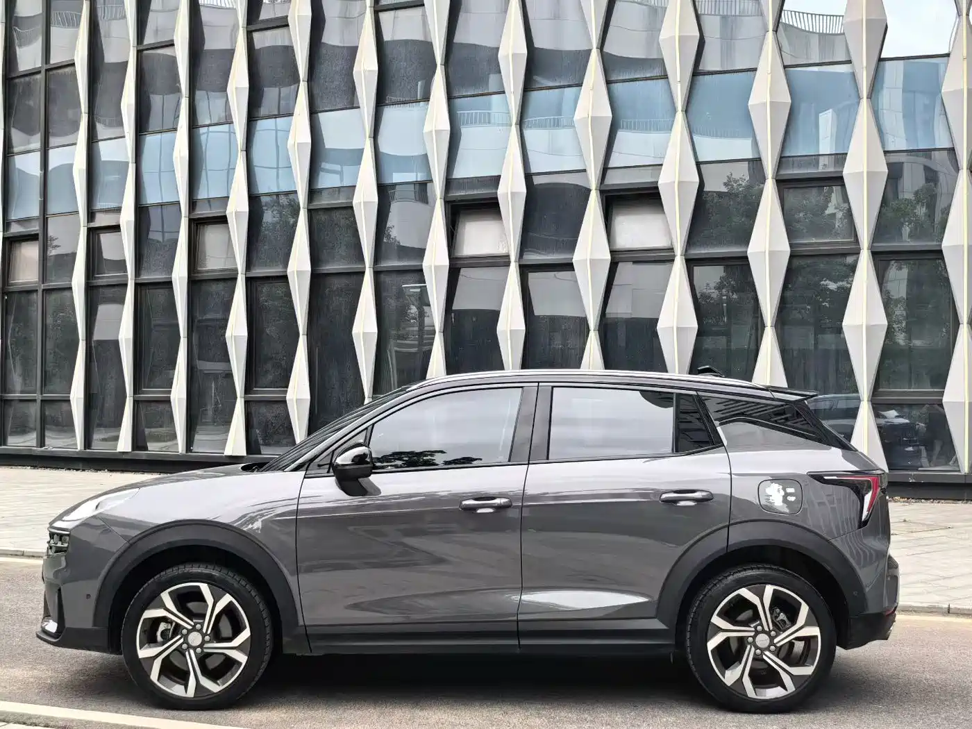Lynk & Co 06 2023 Remix 1.5T Power Halo фото 3