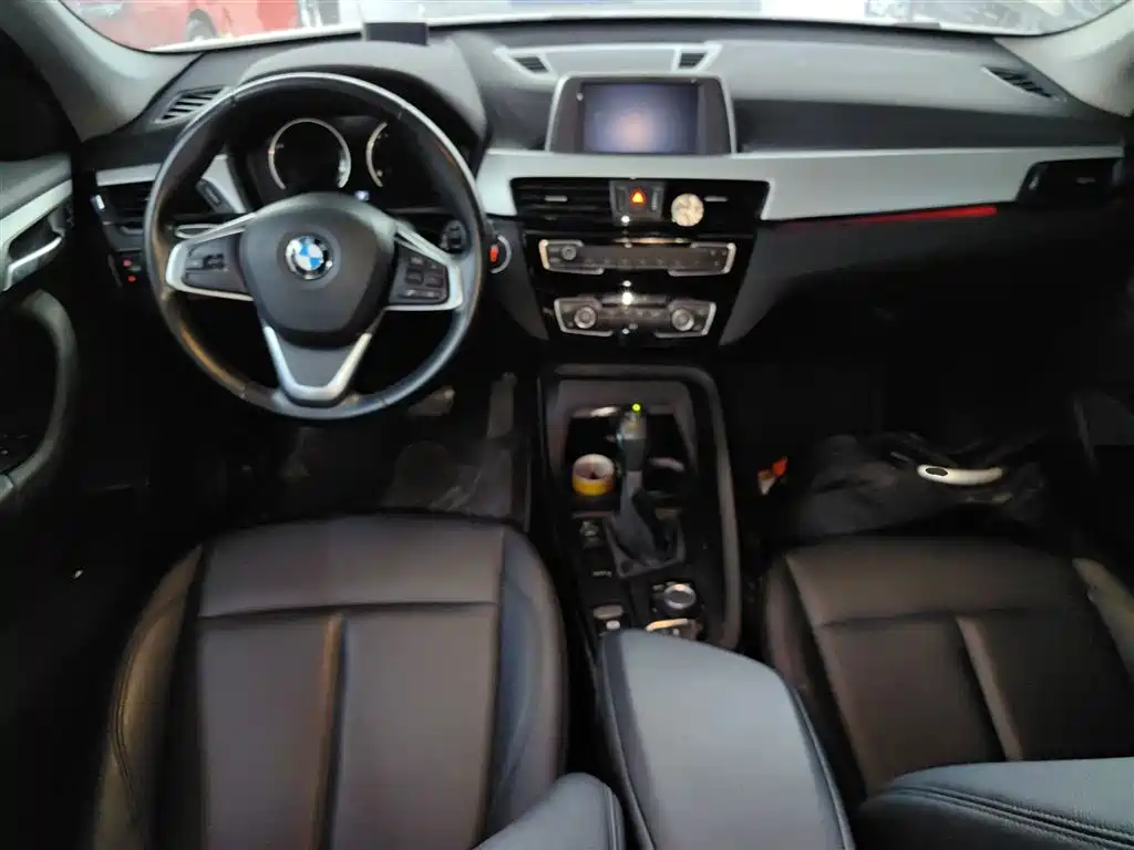 BMW X1 2019 sDrive18Li Fashion Model фото 6
