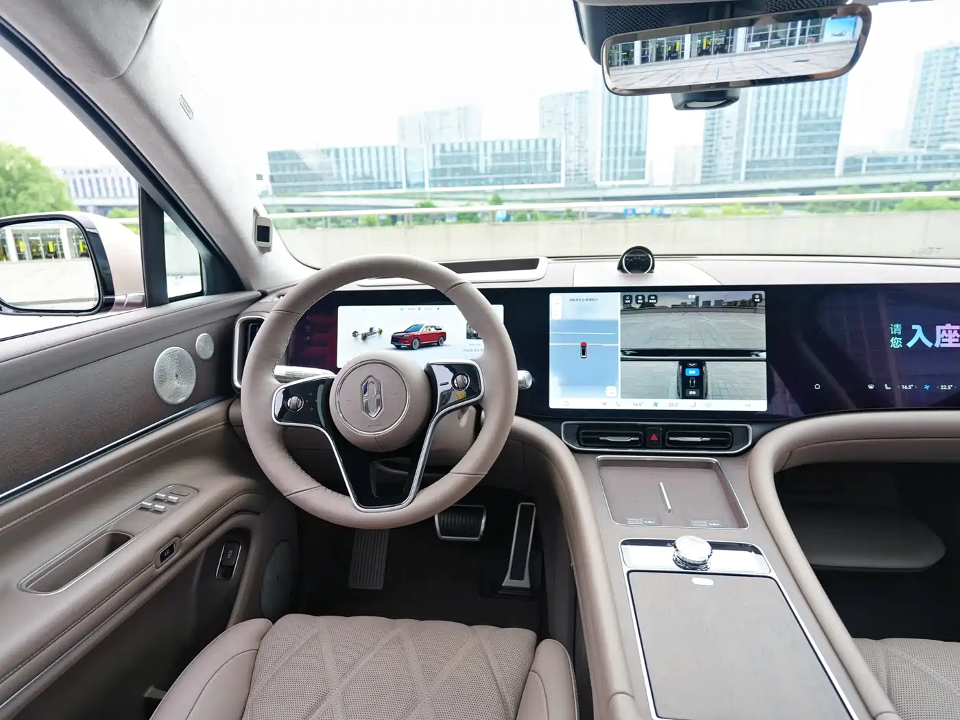 AITO Wenjie AITO M9 2025 Extended Range Ultra 52kWh 6-Seater фото 11