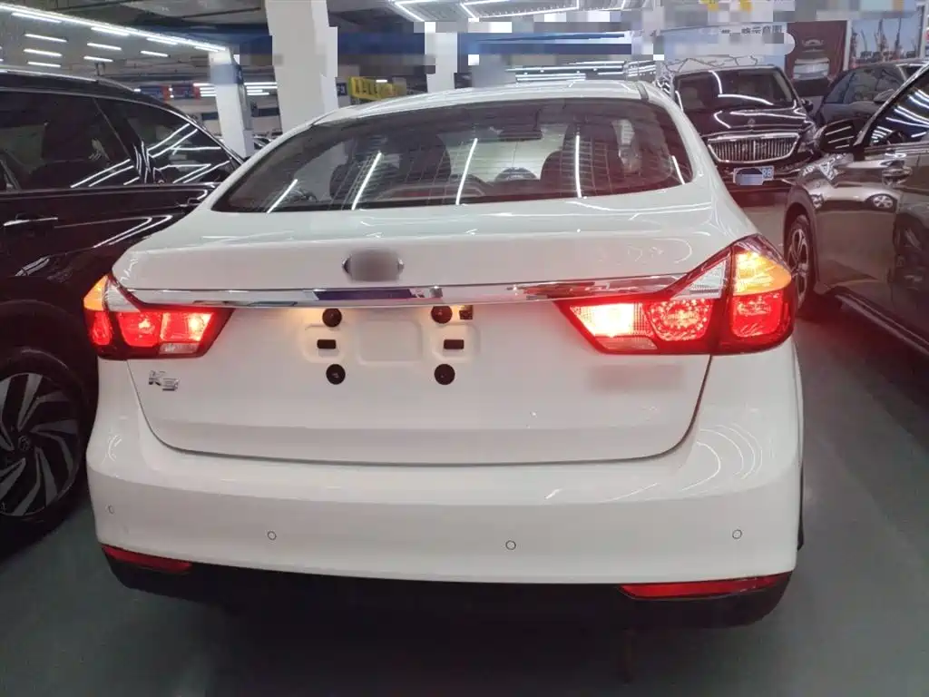 Kia K3 2016 1.6L Automatic GLS фото 4