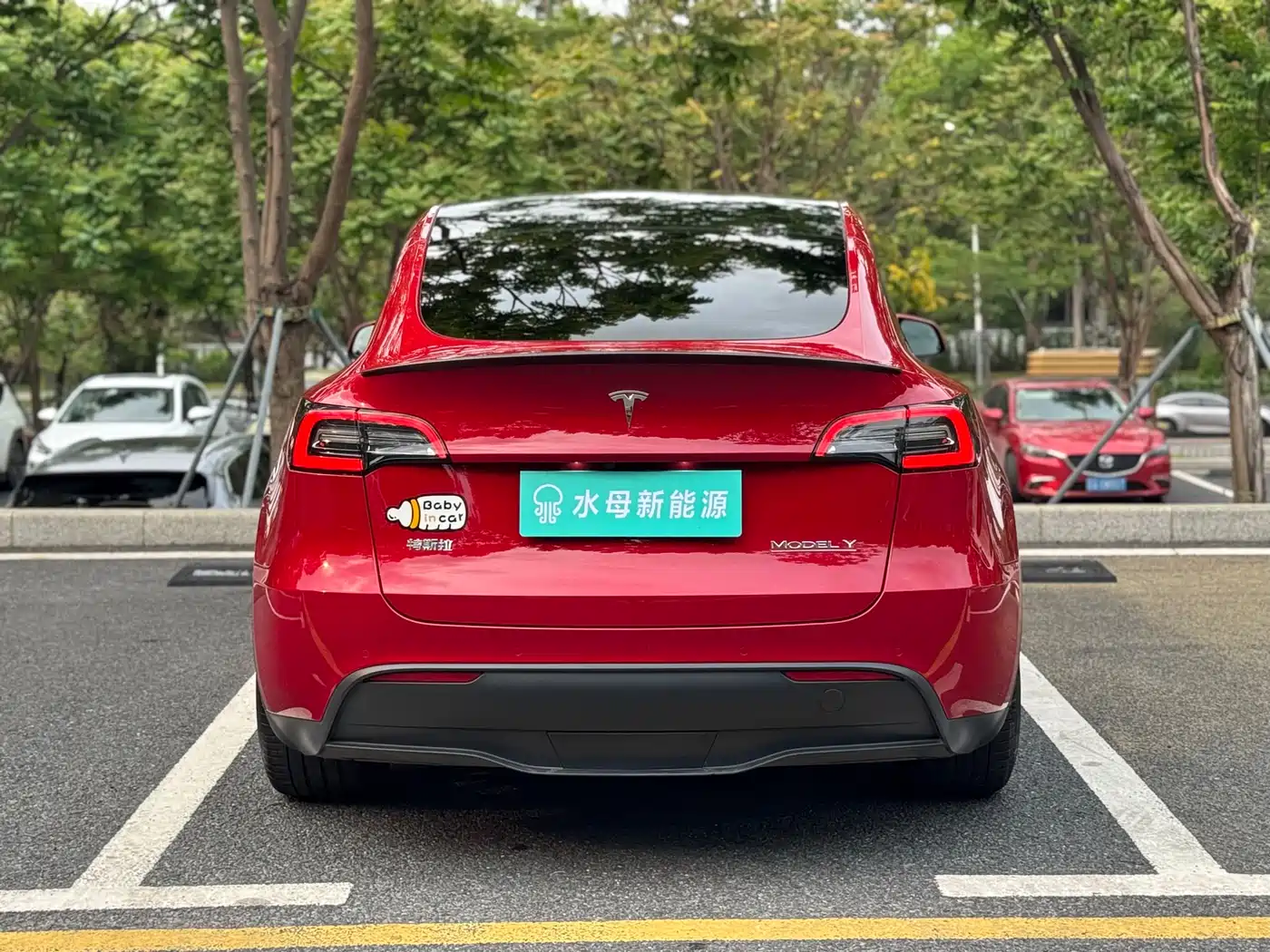 TESLA MODEL Y