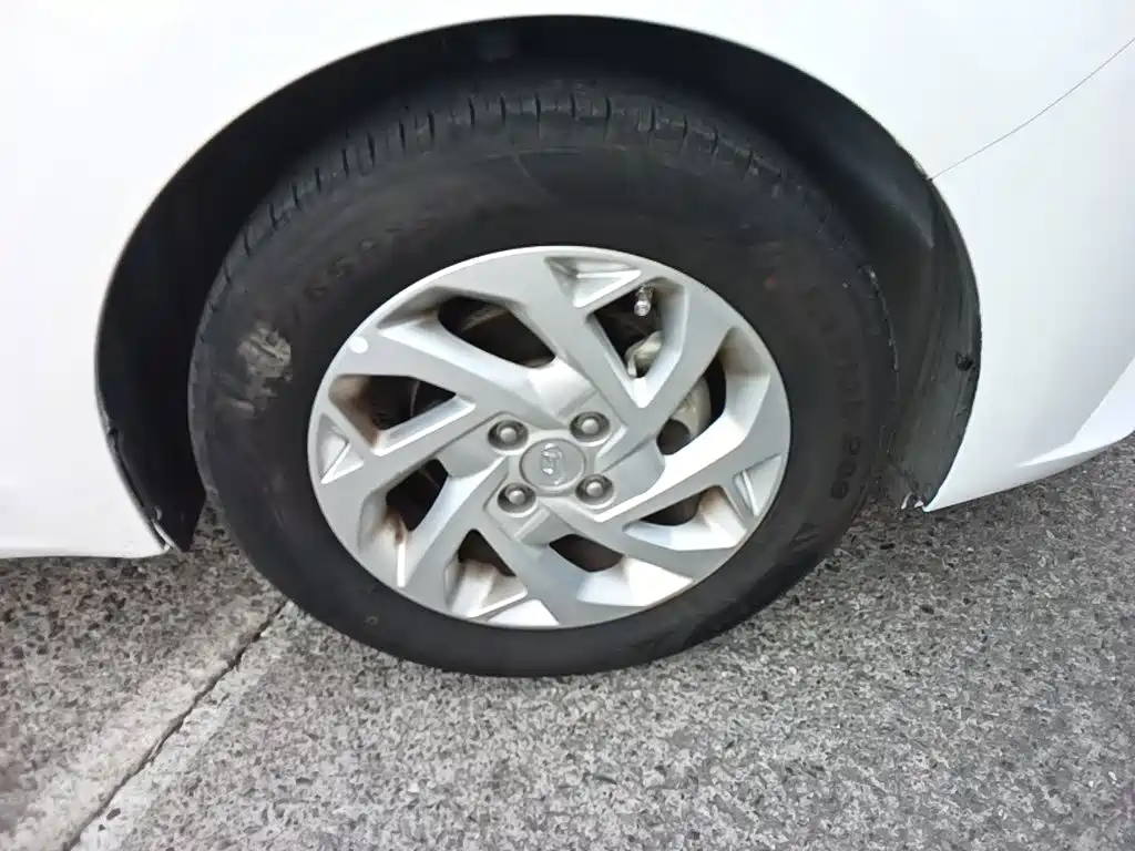 Photo 24 - Hyundai Verna