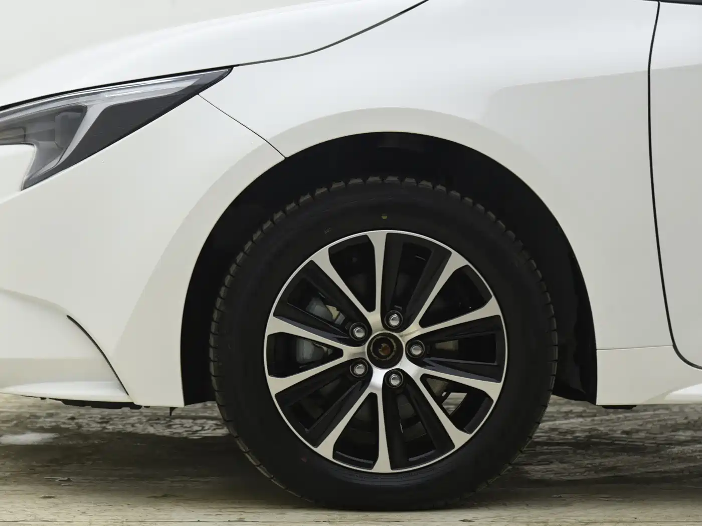 Toyota Levin 2024 185T CVT Luxury Edition фото 5