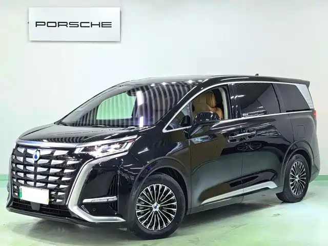Denza D9 DM-i 980, Полный привод, Престиж
