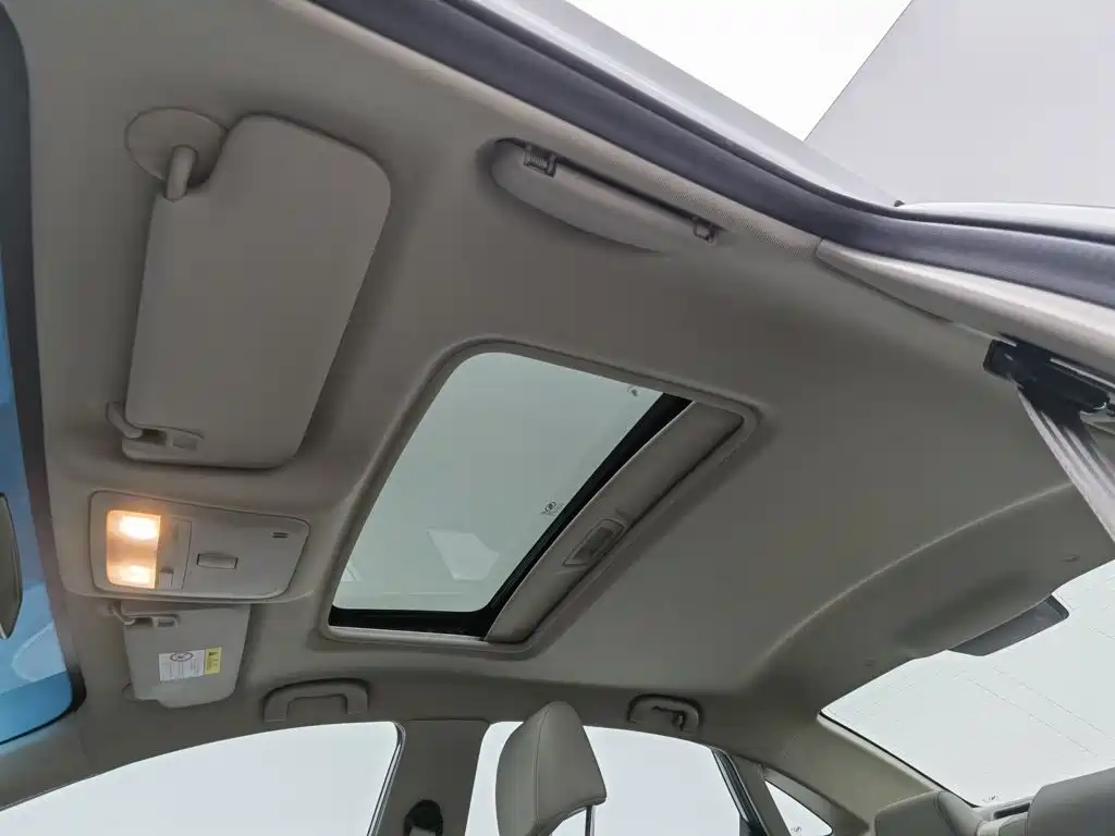 Фото 14 - Buick Excelle