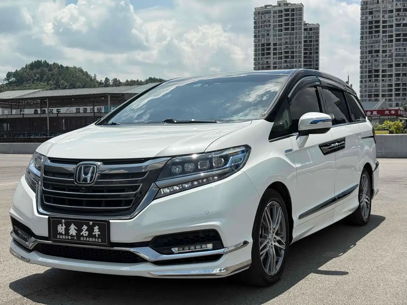 Honda Elysion 2019 2.0L Hybrid Supreme Edition