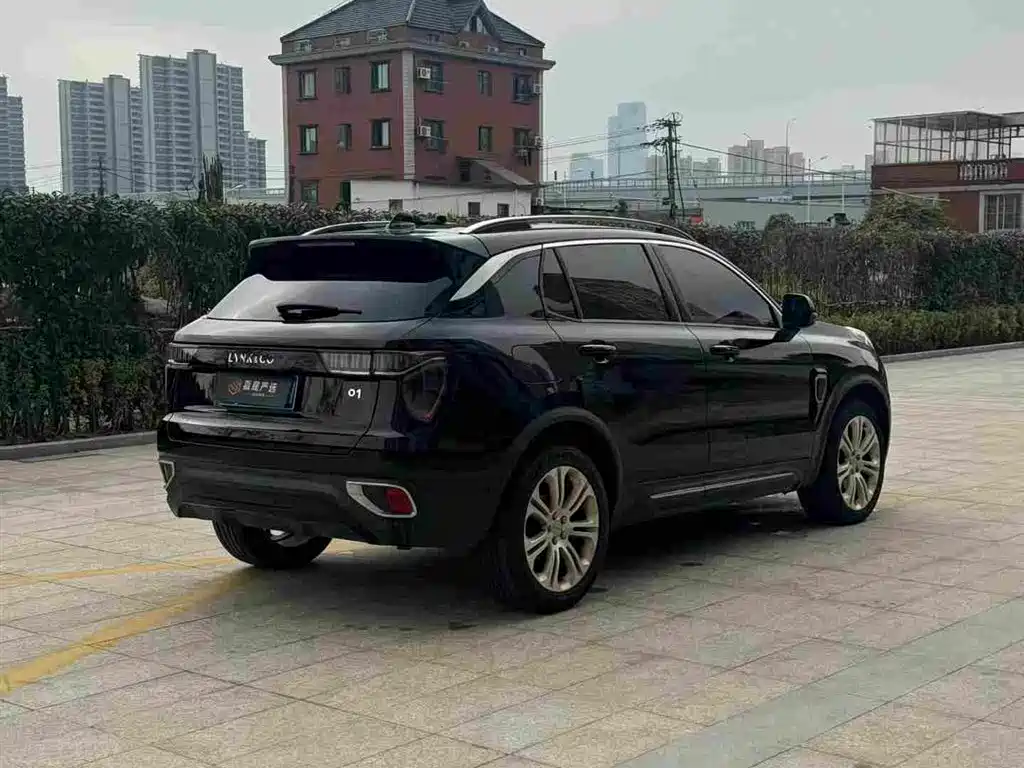 Lynk & Co 01 2017 2.0T 2WD Pro Version фото 20