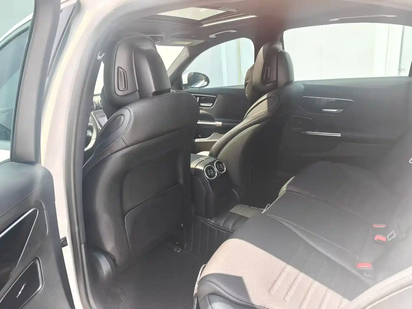 Mercedes-Benz C-Class 2024 C 200 L Sport Edition фото 6