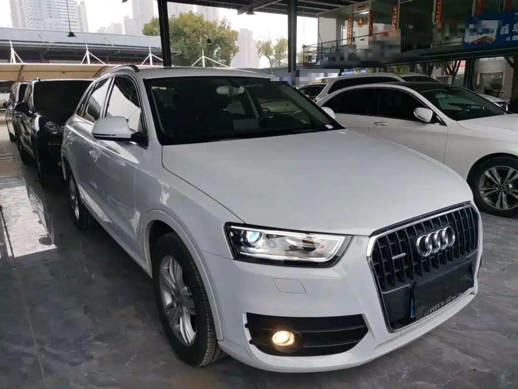 Audi Q3 2015 35 TFSI quattro Millionth Anniversary Premium фото 4