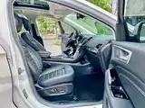 Фото 11 - Ford Edge