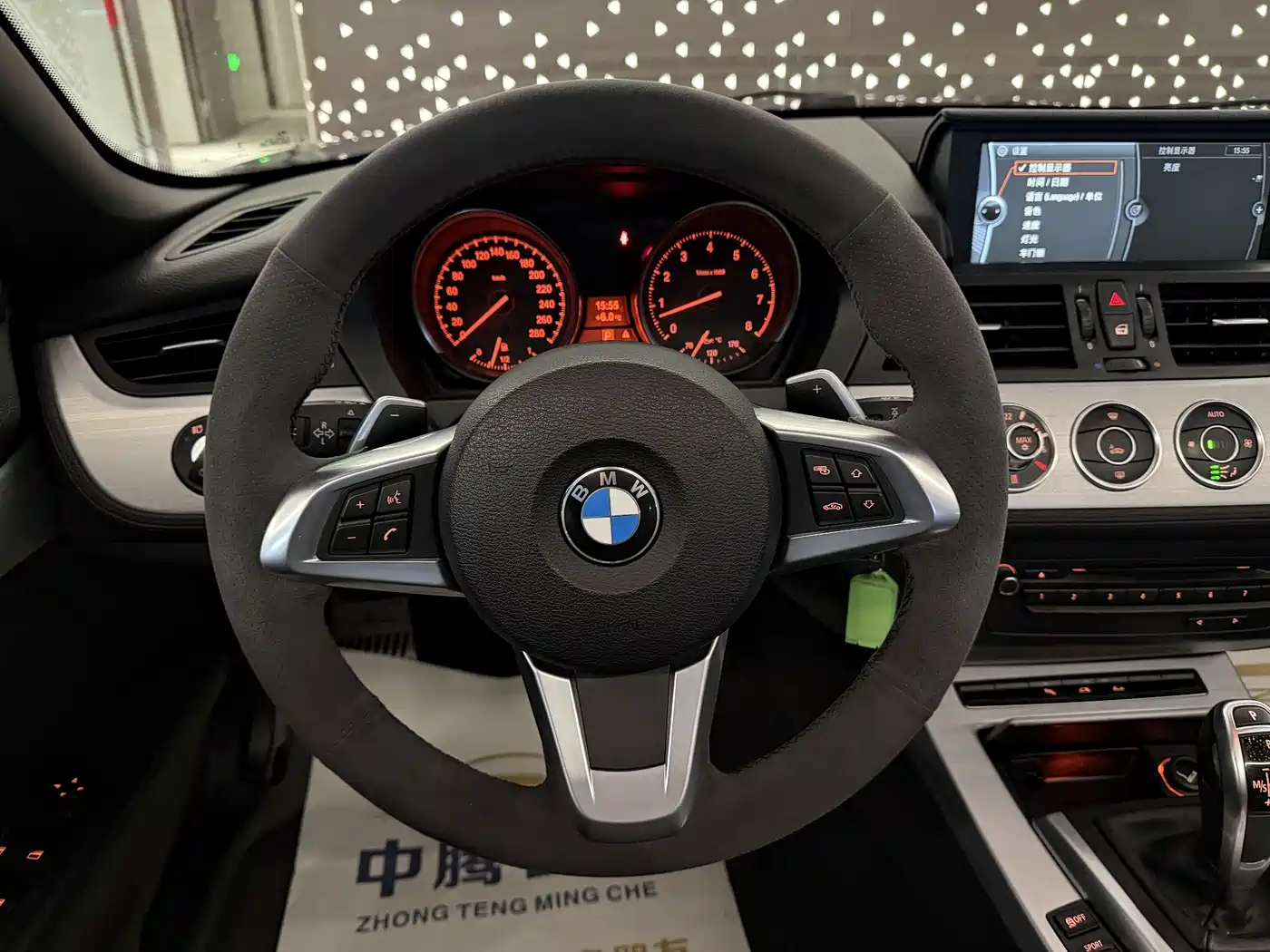 BMW Z4 2012 sDrive20i Leading фото 22