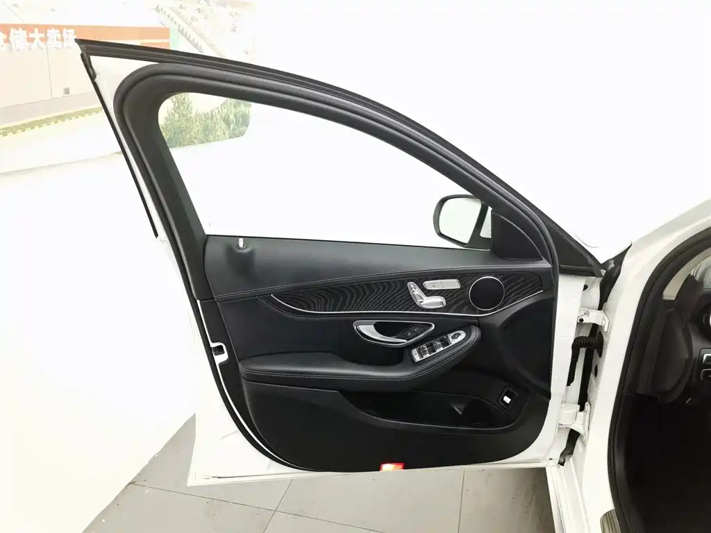 Mercedes-Benz C-Class 2019 Facelift C 260 L Sport фото 8