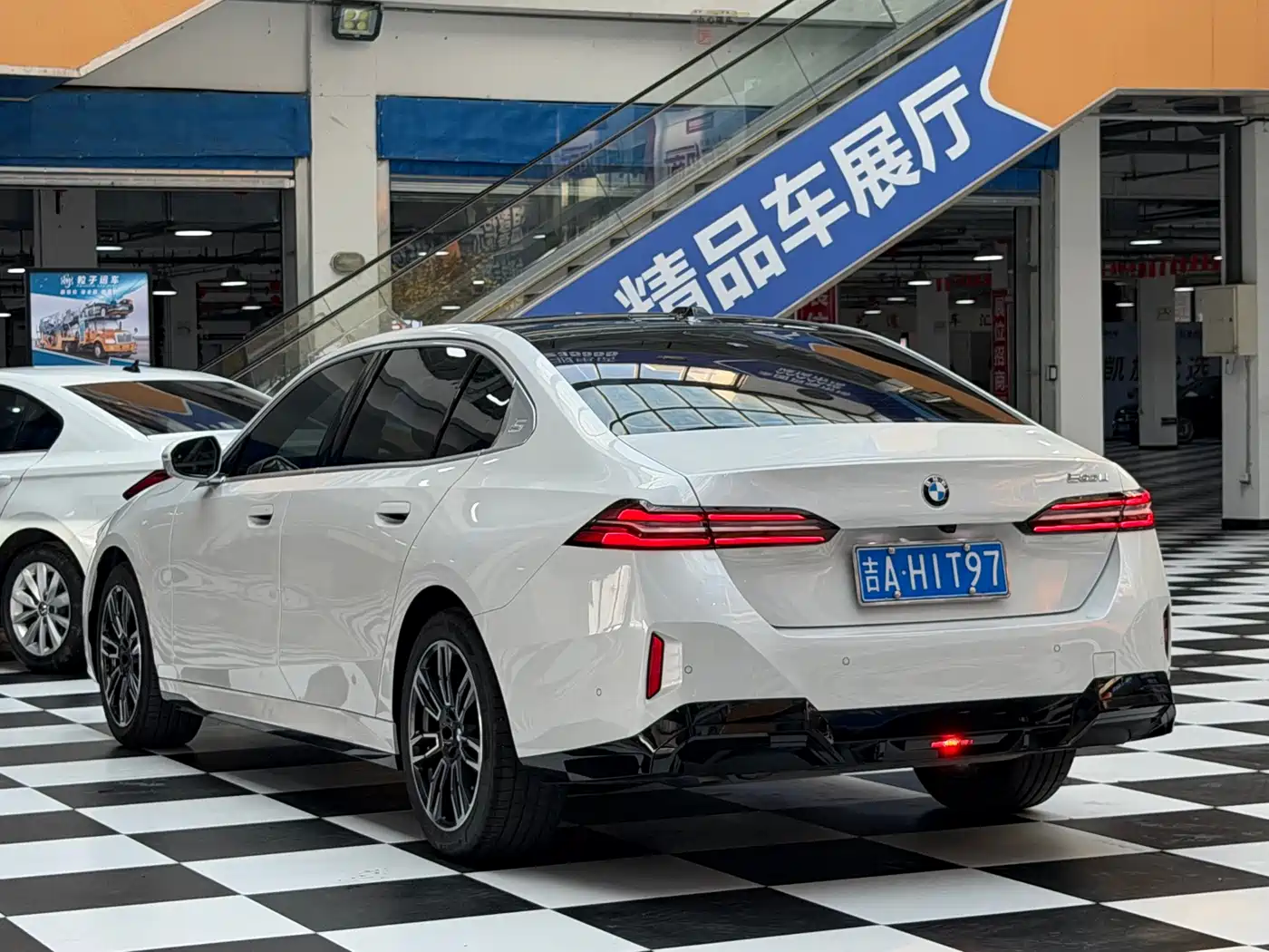 BMW 5 Series 2026 2026 525Li M Sport Package