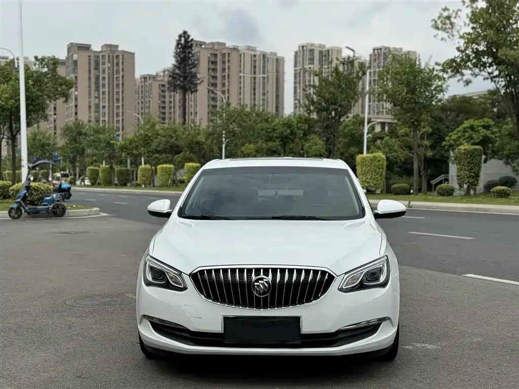 Фото 2 - Buick Excelle