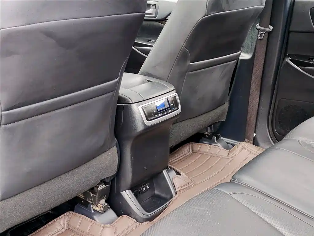 Toyota Highlander 2018 2.0T 4WD Luxury 7-seater China VI фото 9