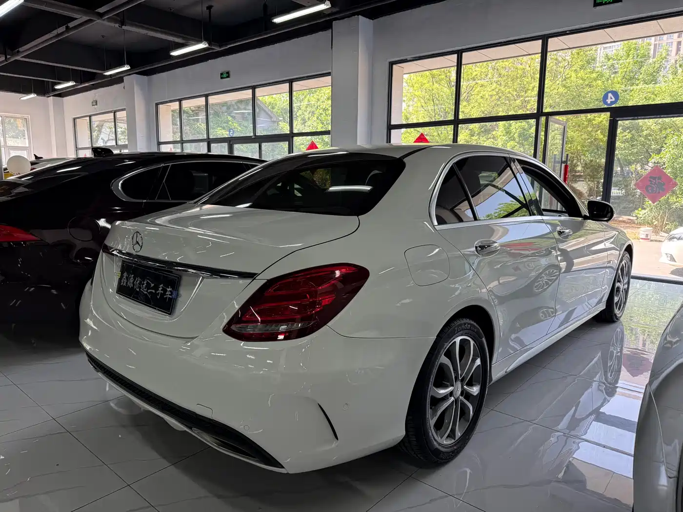 Mercedes-Benz C-Class 2015 Facelift C 180 L Sport фото 9
