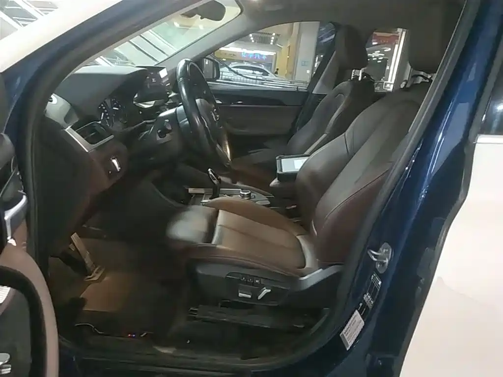 BMW X1 2021 sDrive25Li Leading фото 15