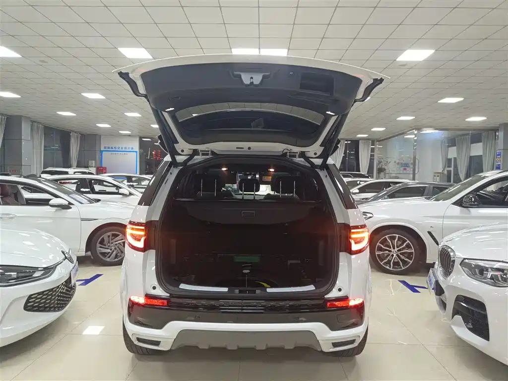 Land Rover Discovery Sport 2023 249PS R-Dynamic S Performance Version фото 15