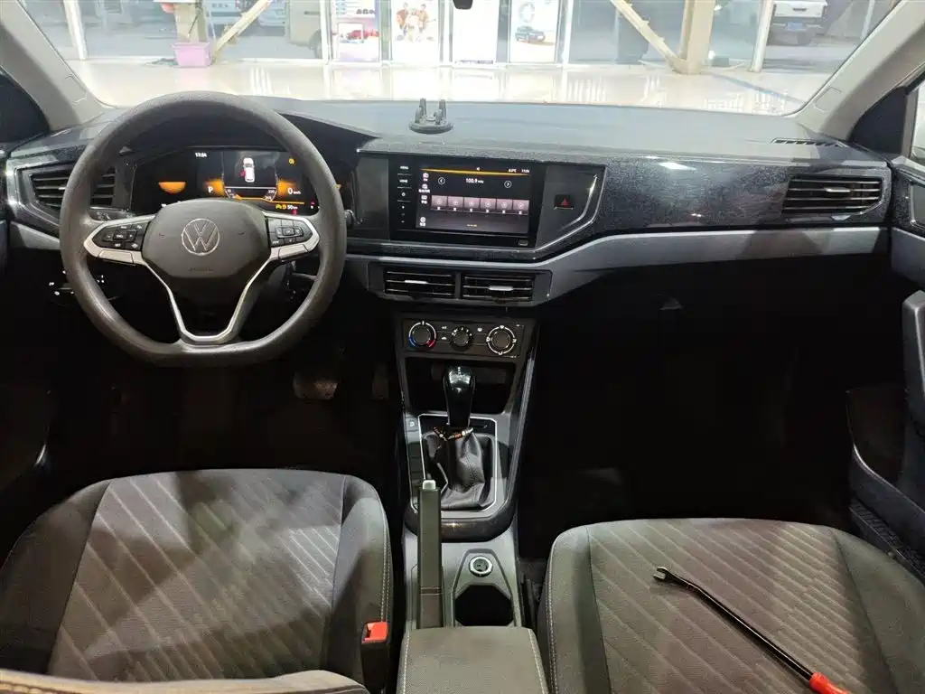 Volkswagen Lavida 2023 Xinrui 1.5L Auto Xinyi Edition фото 10