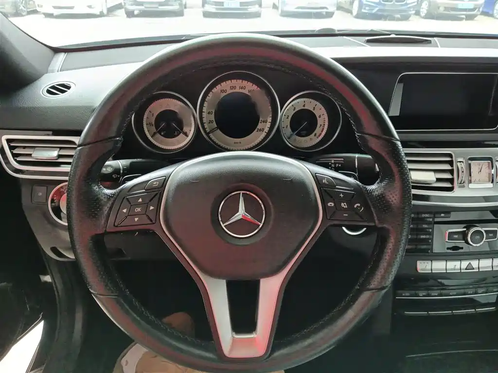 Mercedes-Benz E-Class 2014 Facelift E 300 L Sport фото 11