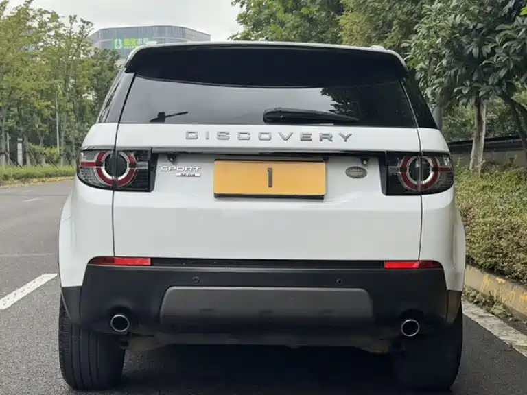 Фото 23 - Land Rover Discovery Sport