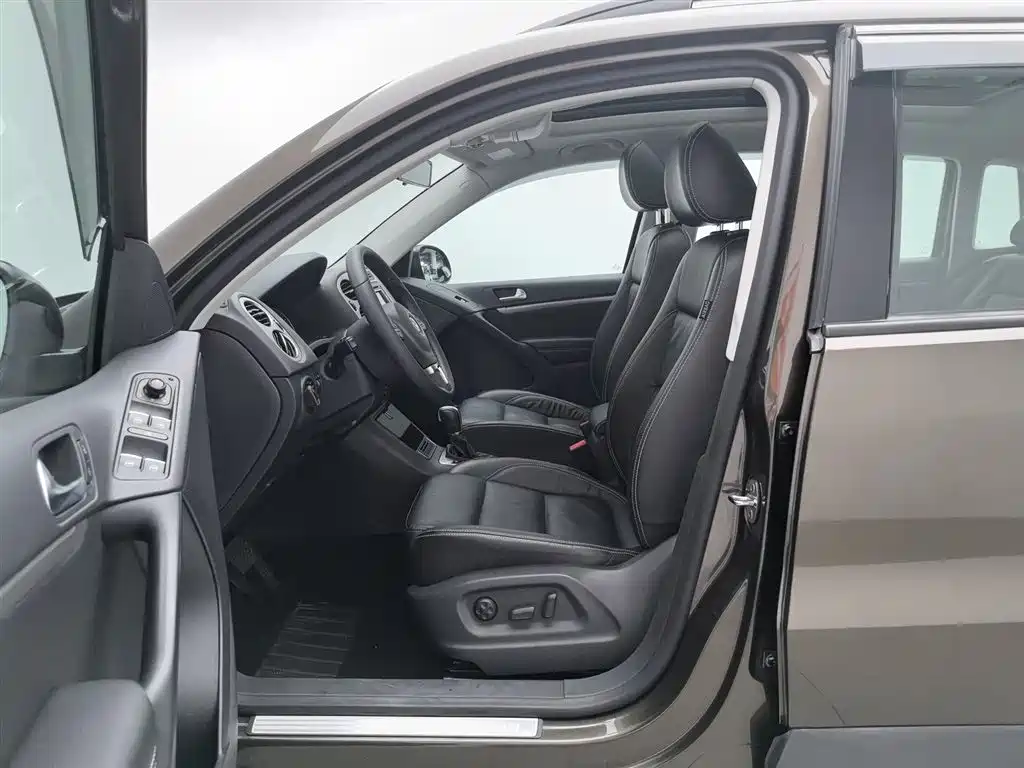 Volkswagen Tiguan 2017 300TSI Automatic 2WD Silk Road Comfort Edition фото 10