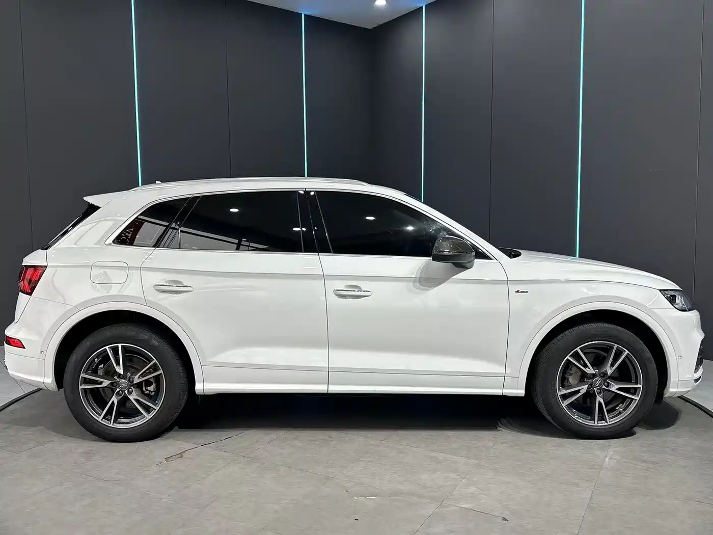 Audi Q5L 2020 45 TFSI Exclusive Fashion фото 5