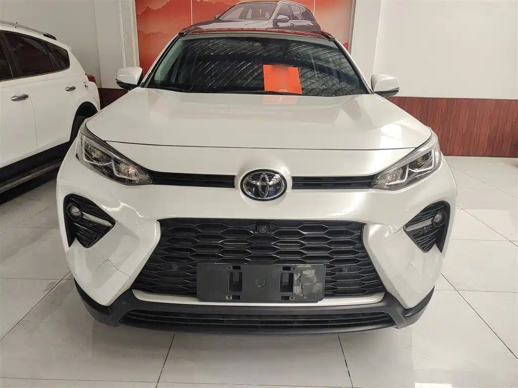 Toyota Wildlander 2023 2.0L CVT AWD Luxury PLUS фото 3