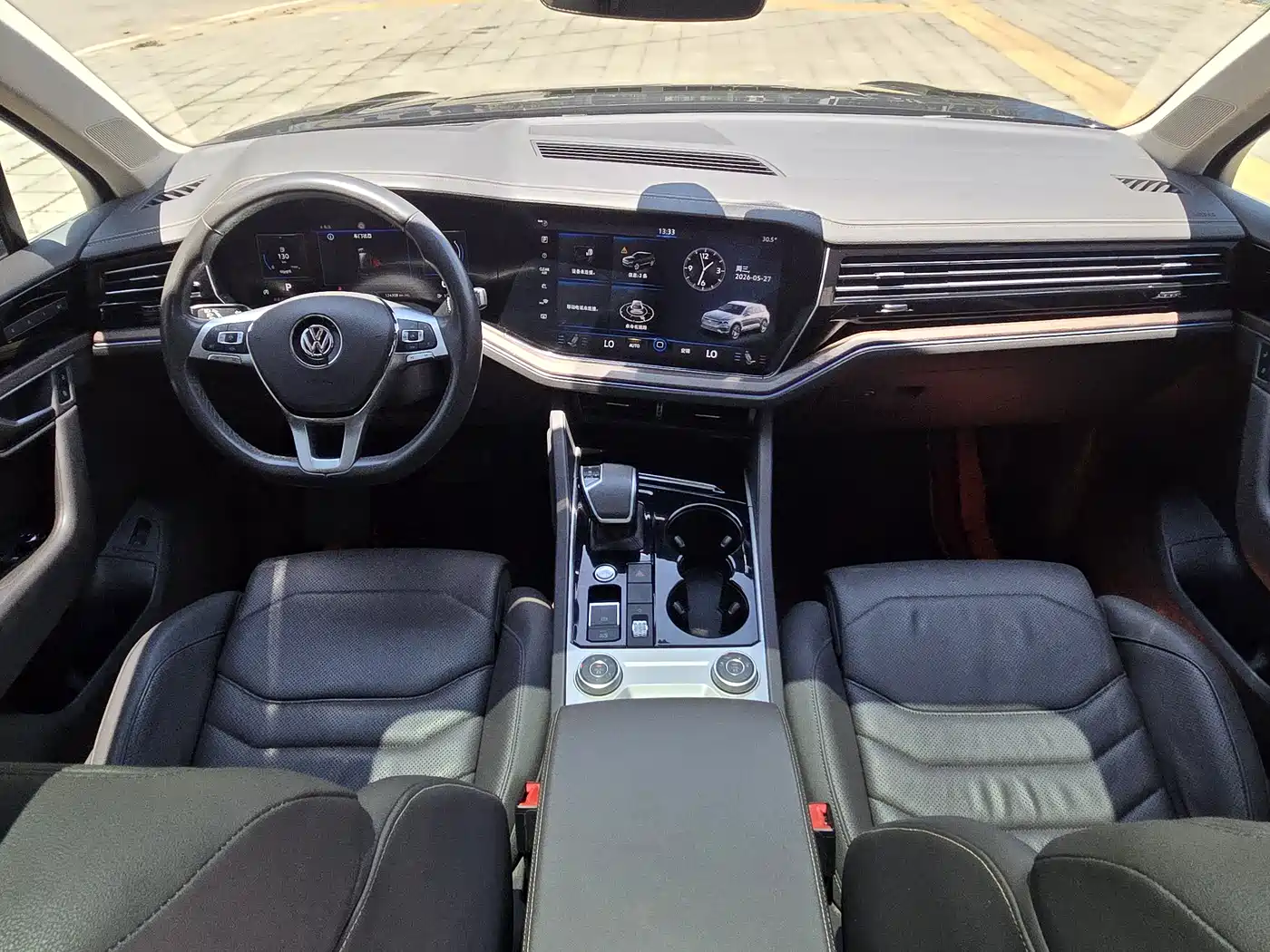 Volkswagen Touareg 2019 3.0TSI Sharp Edge Edition China VI фото 5