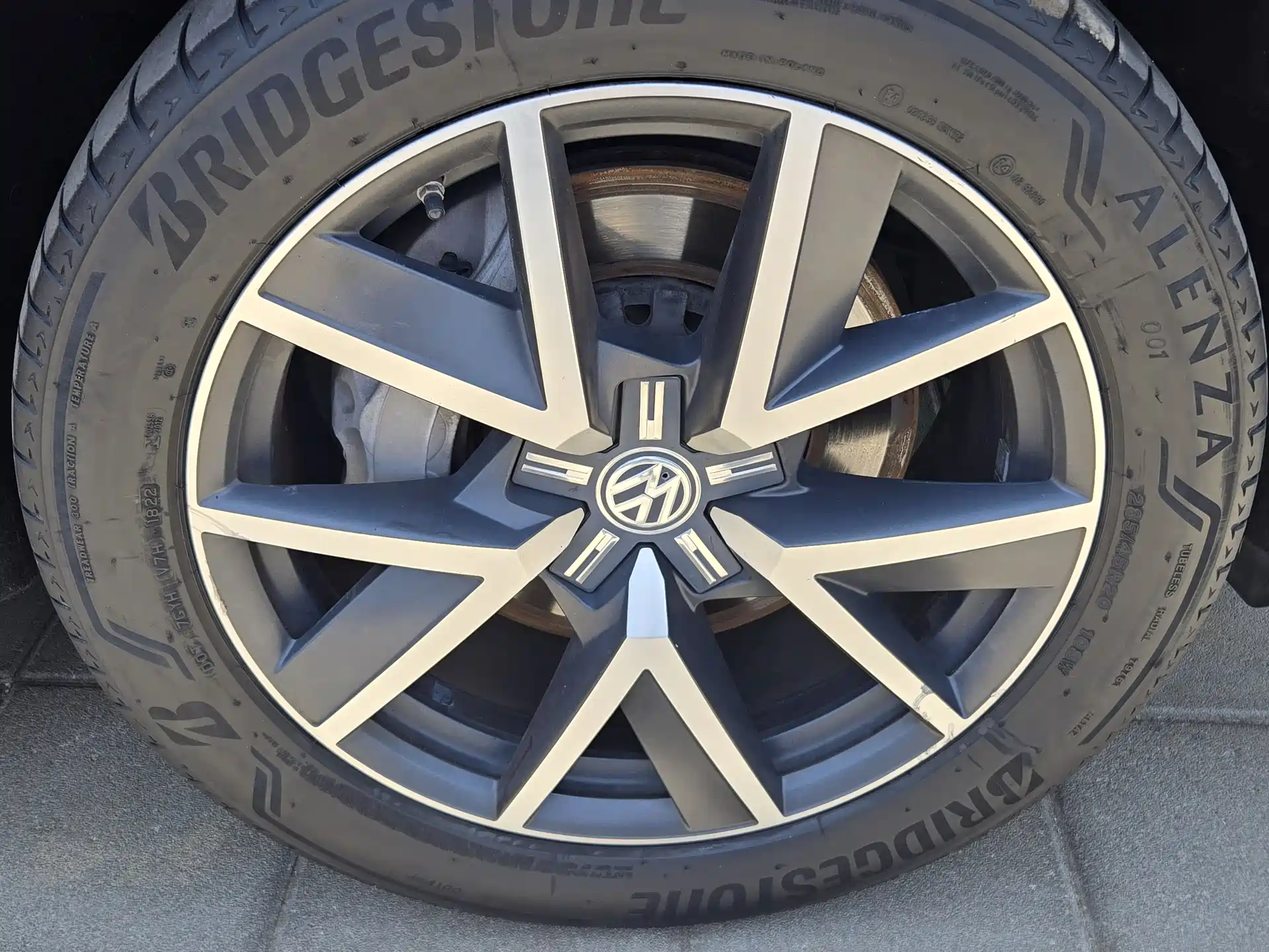 Фото 8 - Volkswagen Touareg