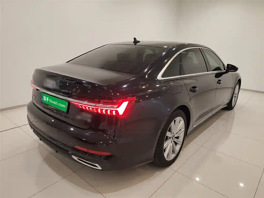 Audi A6L 2021 45 TFSI Exclusive Sport фото 5