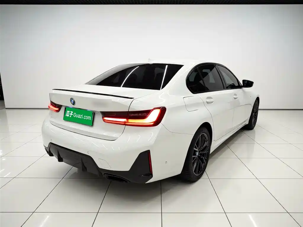 BMW 3 Series 2023 325Li M Sport Black Night Package фото 5