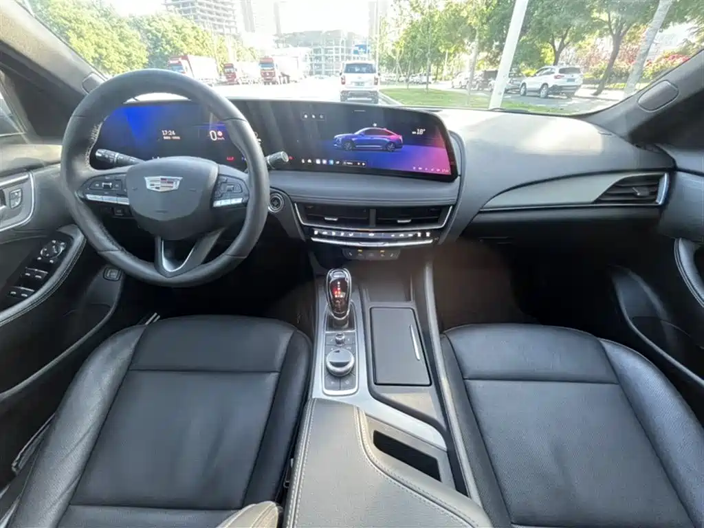 Cadillac CT5 2024 28T Luxury Model Pro фото 18