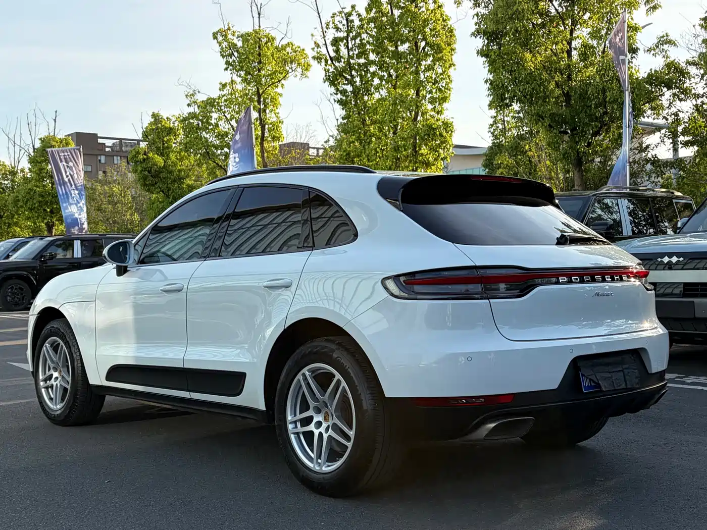 Porsche Macan 2018 Macan 2.0T фото 2