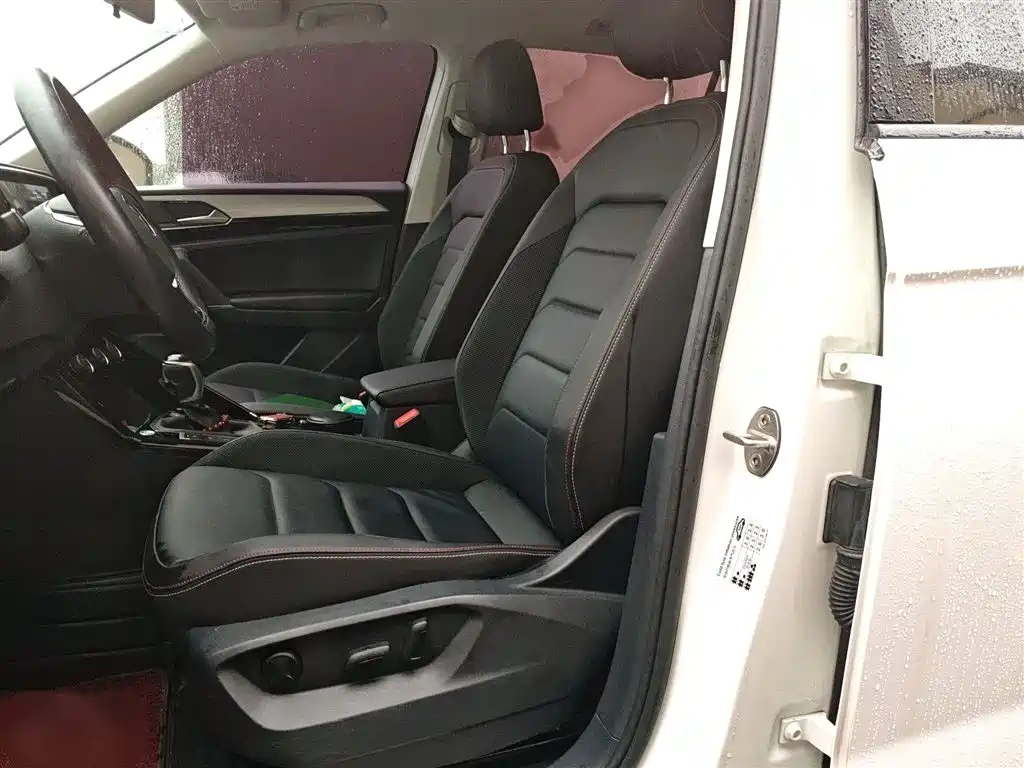 Volkswagen Tayron 2019 330TSI 2WD Luxury China VI фото 8