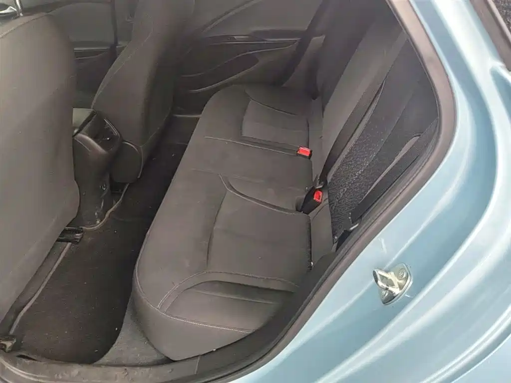 Buick Velite 6 2019 Connected Fashion Edition фото 17