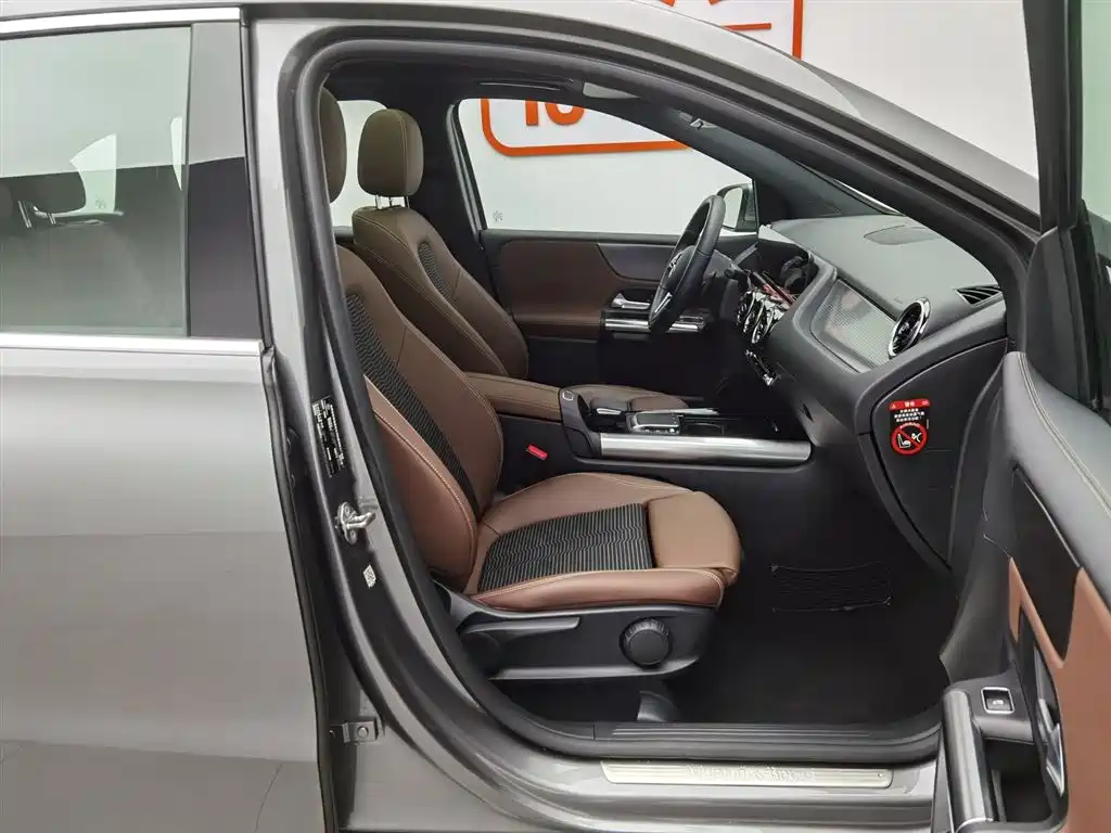 Mercedes-Benz B-Class 2020 B 200 Sport Edition фото 23