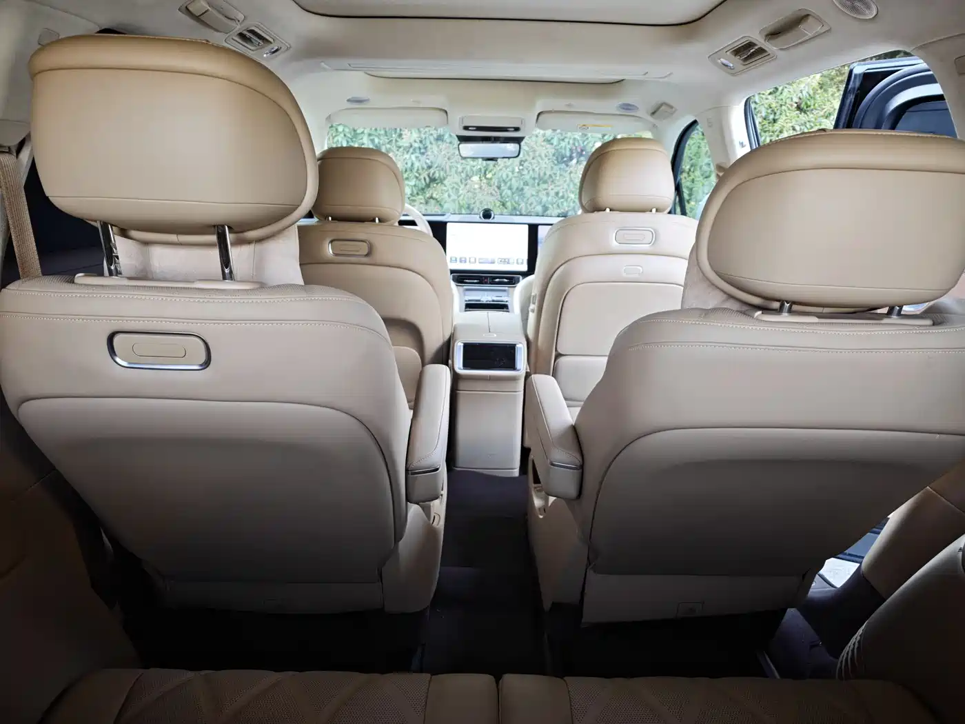 AITO Wenjie AITO M9 2025 Extended Range Ultra 52kWh 6-Seater фото 13