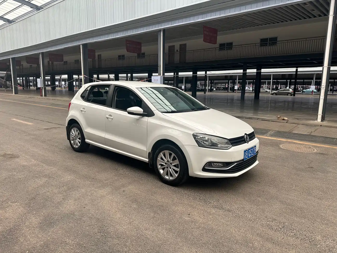 Volkswagen Polo 2014 1.6L Automatic Comfort Edition фото 3