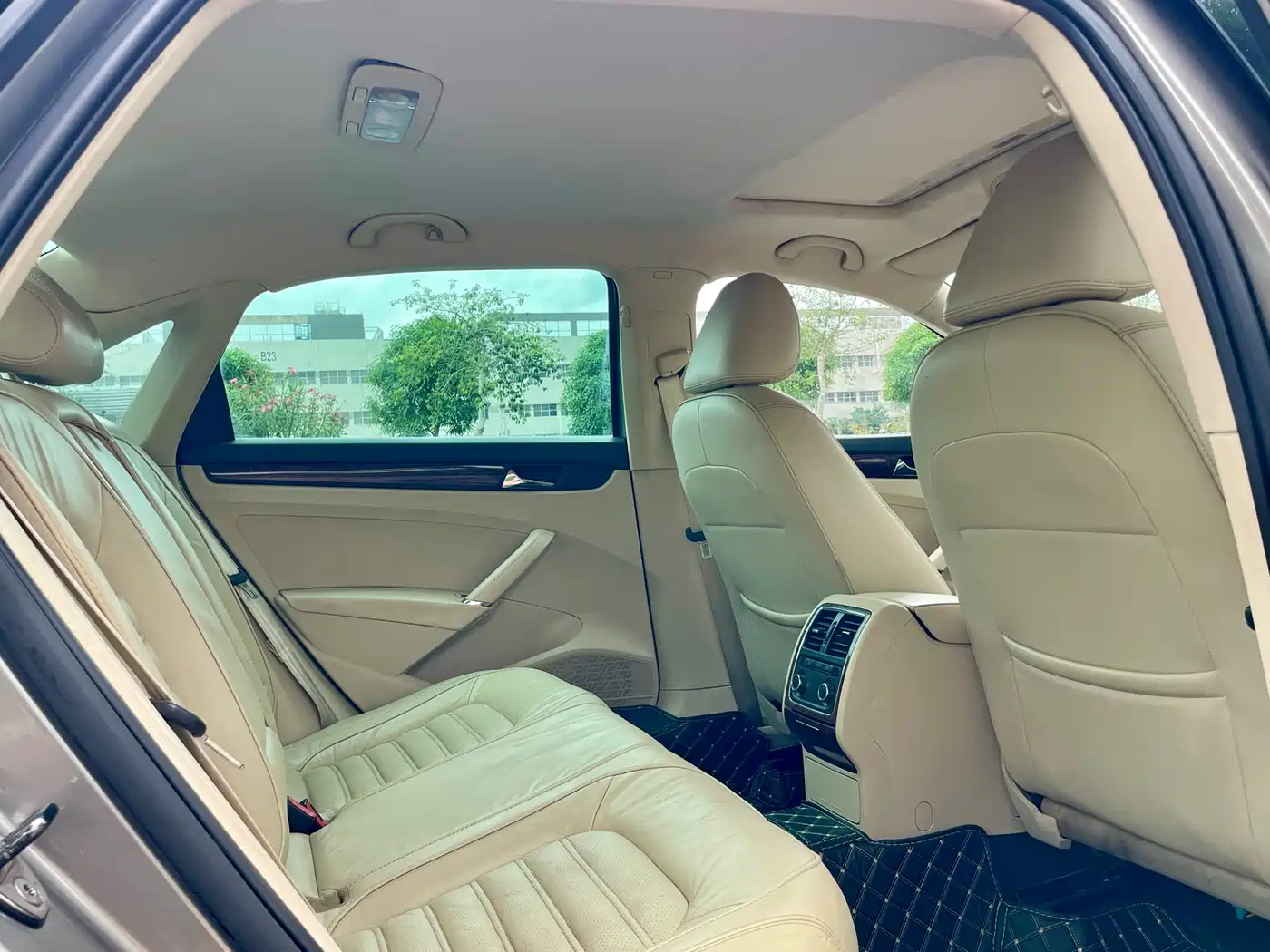 Volkswagen Passat 2013 2.0TSI DSG Yuzun фото 7